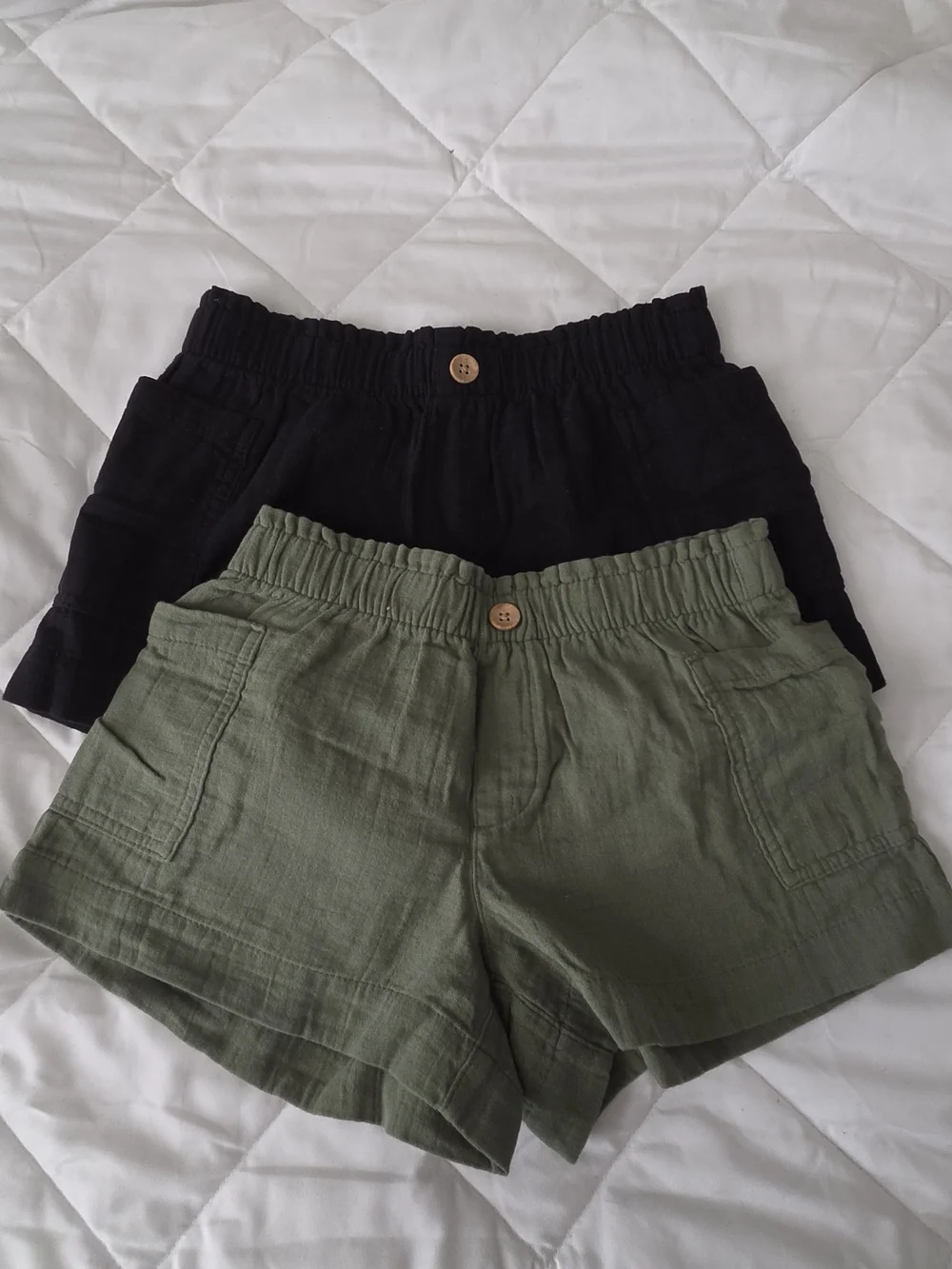 Old Navy Linen-Blend Shorts — Olive and Black
